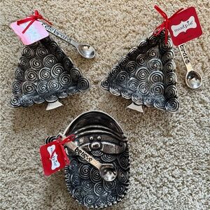 Mud Pie Swirl Christmas Tree and Santa Dishes